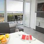 דירה Lakeview